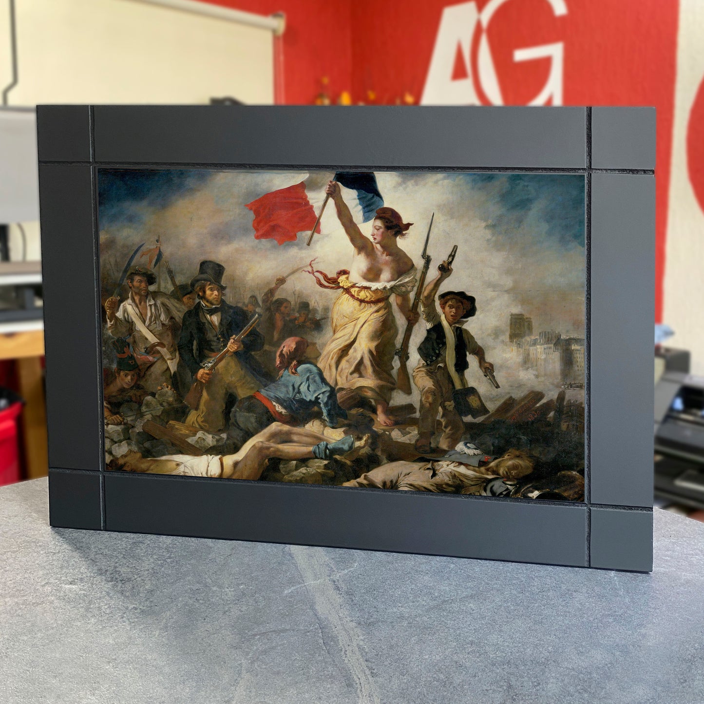 CUADRO DECORATIVO DE MADERA LA LIBERTAD GUIANDO AL PUEBLO DE EUGÈNE DELACROIX
