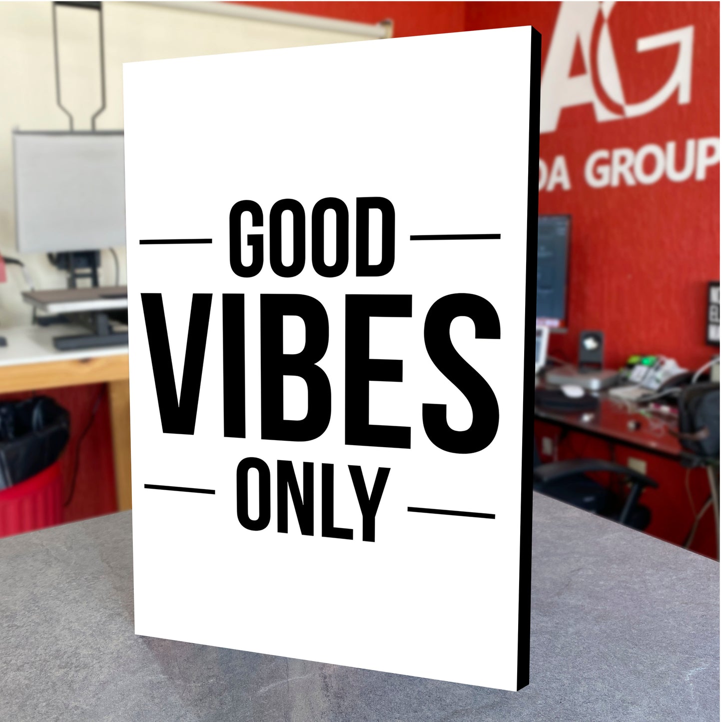 CUADRO DE MADERA SIN MARCO FRASE GOOD VIBES ONLY