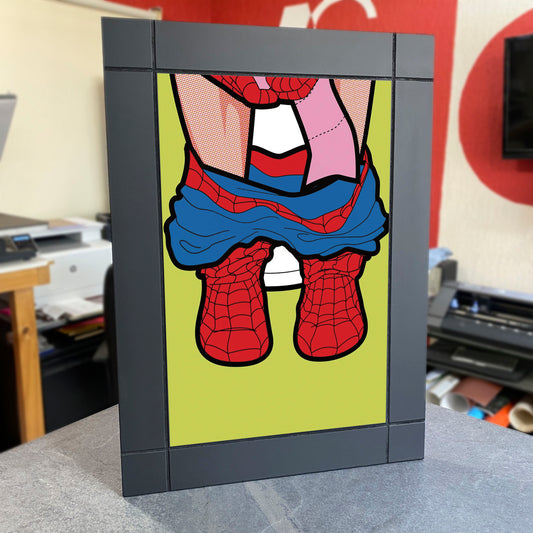 CUADRO DECORATIVO DE MADERA SPIDER WC POP ART