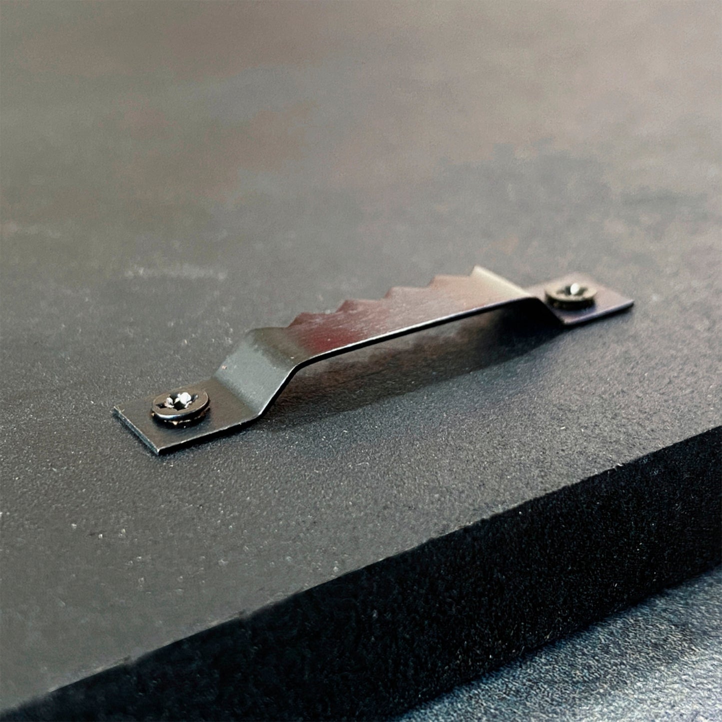 CUADRO DECORATIVO DE MADERA JARRÓN ANTIGUO CON PATRÓN INDÍGENA