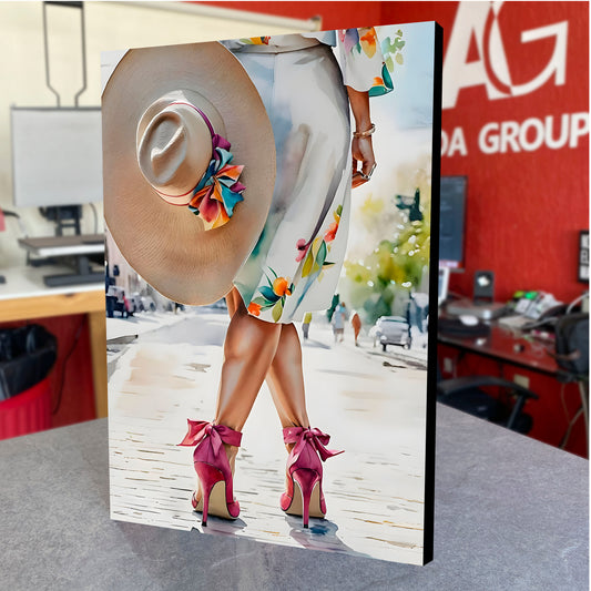 CUADRO DE MADERA SIN MARCO ILUSTRACIÓN MUJER TACONES ROSAS